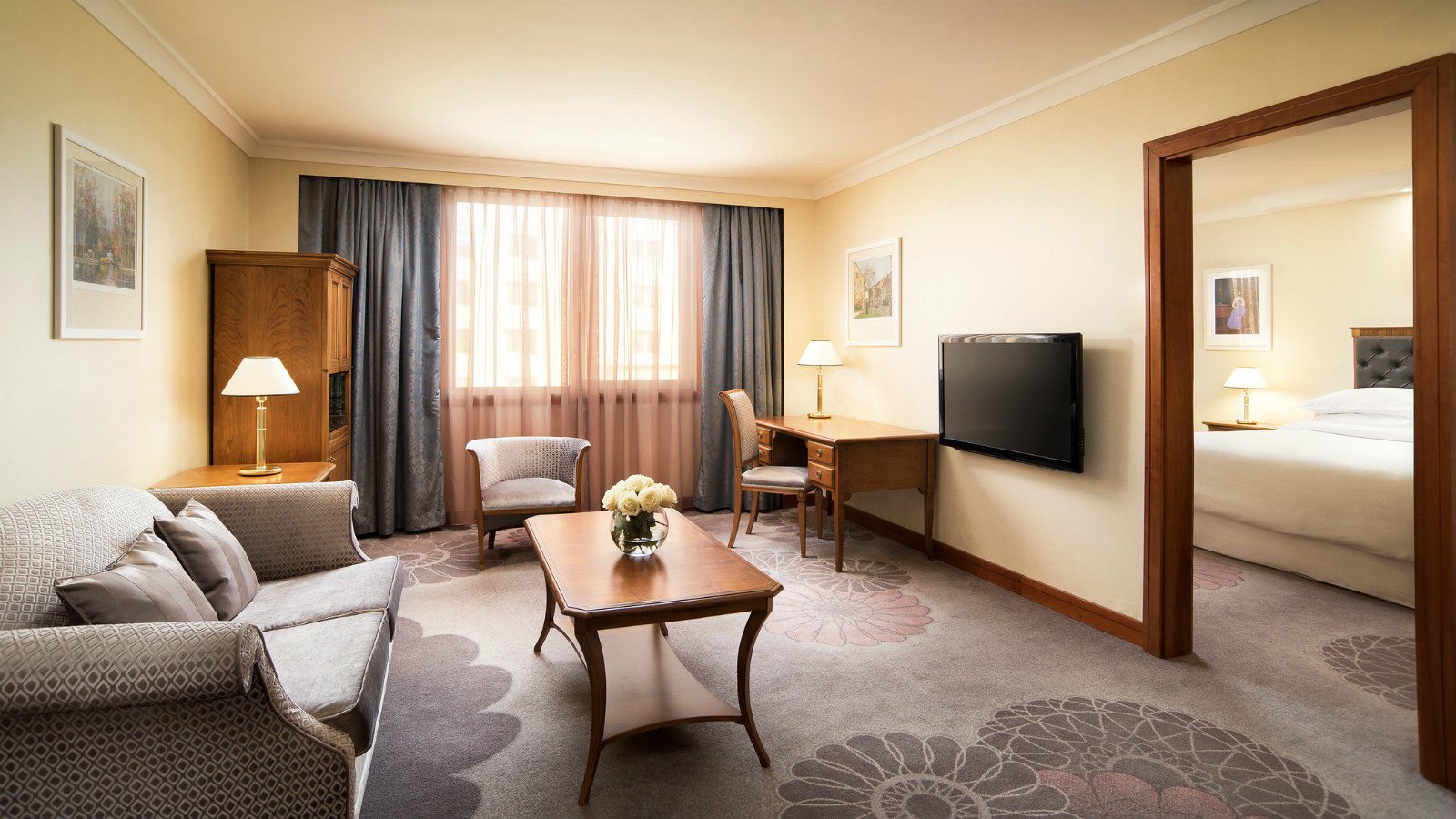 Living Room Zagreb deluxe room, sheraton zagreb hotel, official website Living Room Zagreb deluxe room, sheraton zagreb hotel, official website